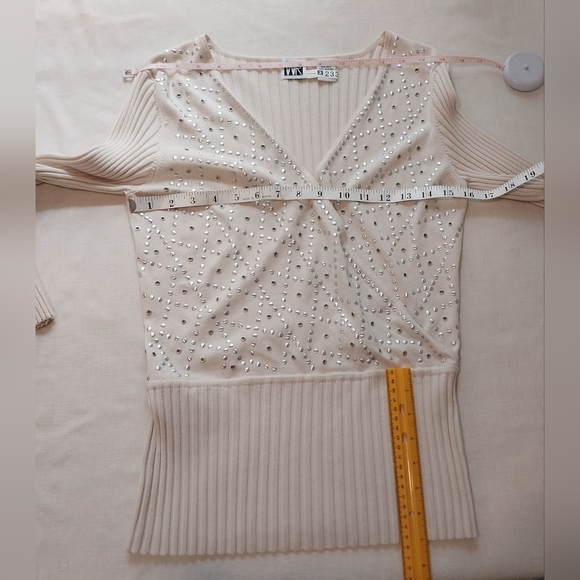 WR Size 6 Silk Blend Studded Faux Wrap Cream Long Sleeve Sweater - Picture 9 of 15
